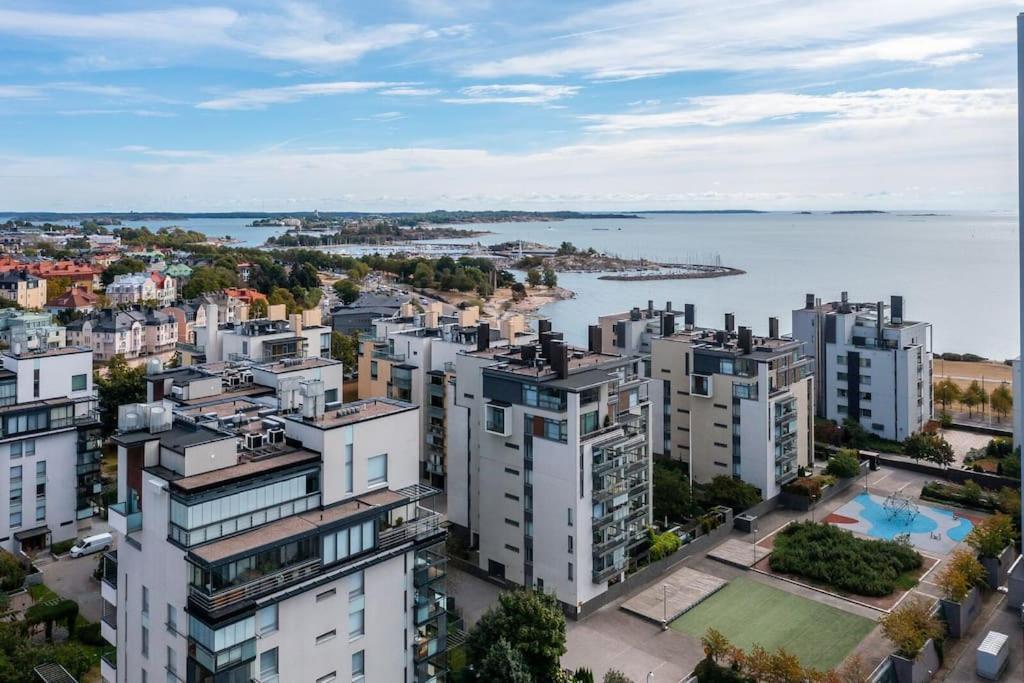 Spacious Home With Four Terrace, Sauna, Sea View Helsinki Exterior photo