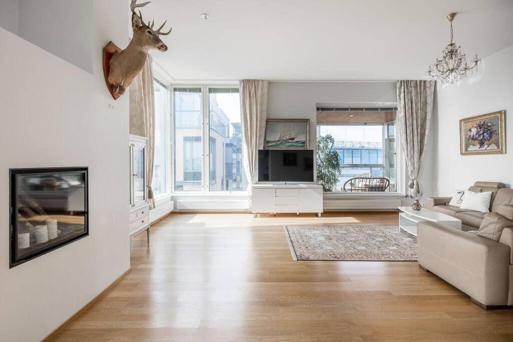 Spacious Home With Four Terrace, Sauna, Sea View Helsinki Exterior photo