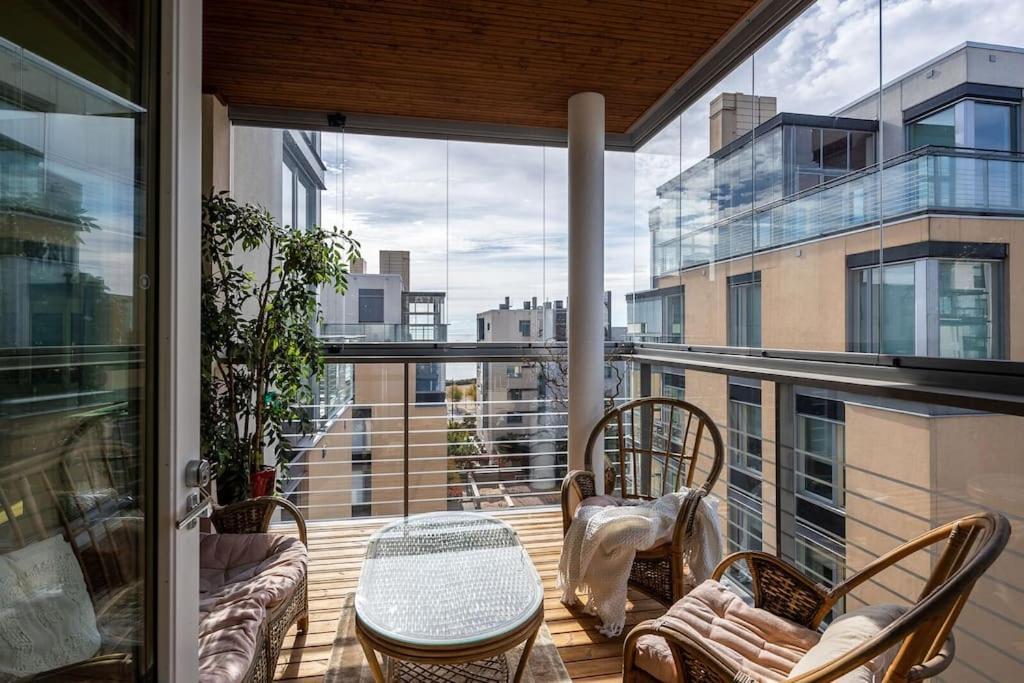 Spacious Home With Four Terrace, Sauna, Sea View Helsinki Exterior photo